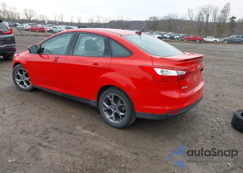 2014 Ford Focus Se z USA, uszkodzony, nr VIN 1FADP3F22EL235504